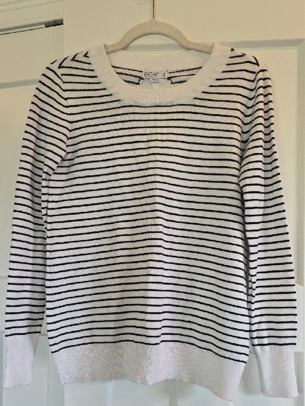fun 2 fun Striped Black & White and Mauve Tops - Women's Lot - Picture 8 of 9